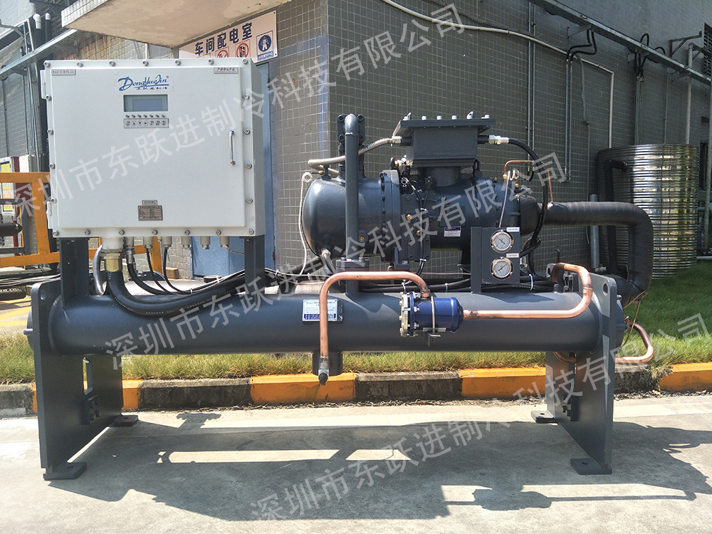 化工螺桿式冷水機(jī)